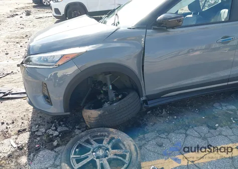 2023 Nissan Kicks Sr Xtronic Cvt from USA, damaged, VIN 3N1CP5DV7PL485586